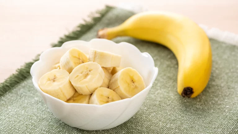 Are Bananas Good for Acid Reflux? A Comprehensive Guide