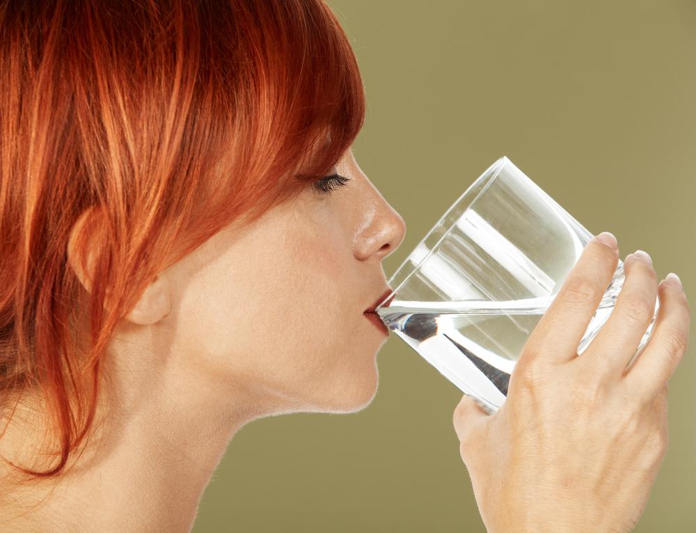 Recognizing the Signs of Dehydration and Acid Reflux