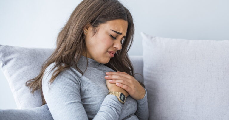 Understanding Heartburn During Period: Causes, Symptoms, and Effective Management