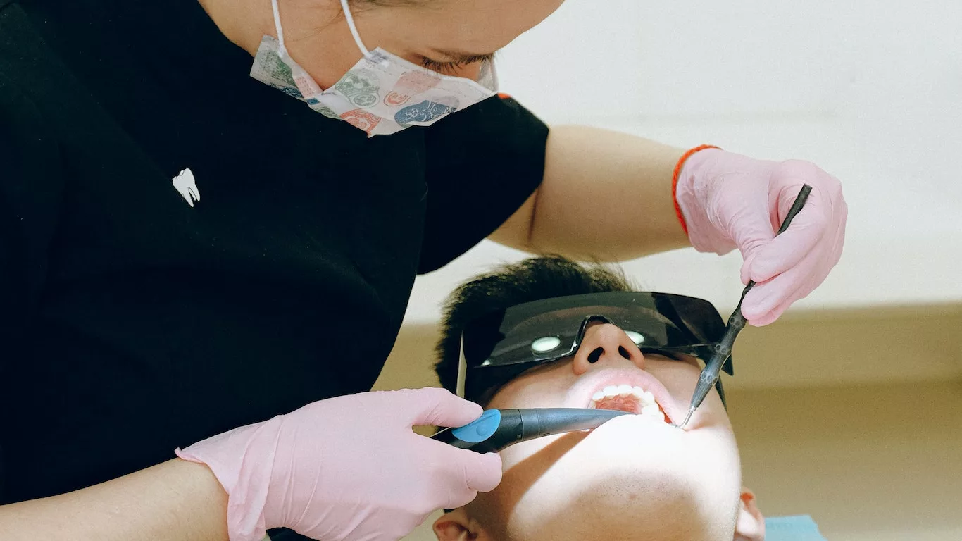 The Veneer Teeth Shaving Procedure