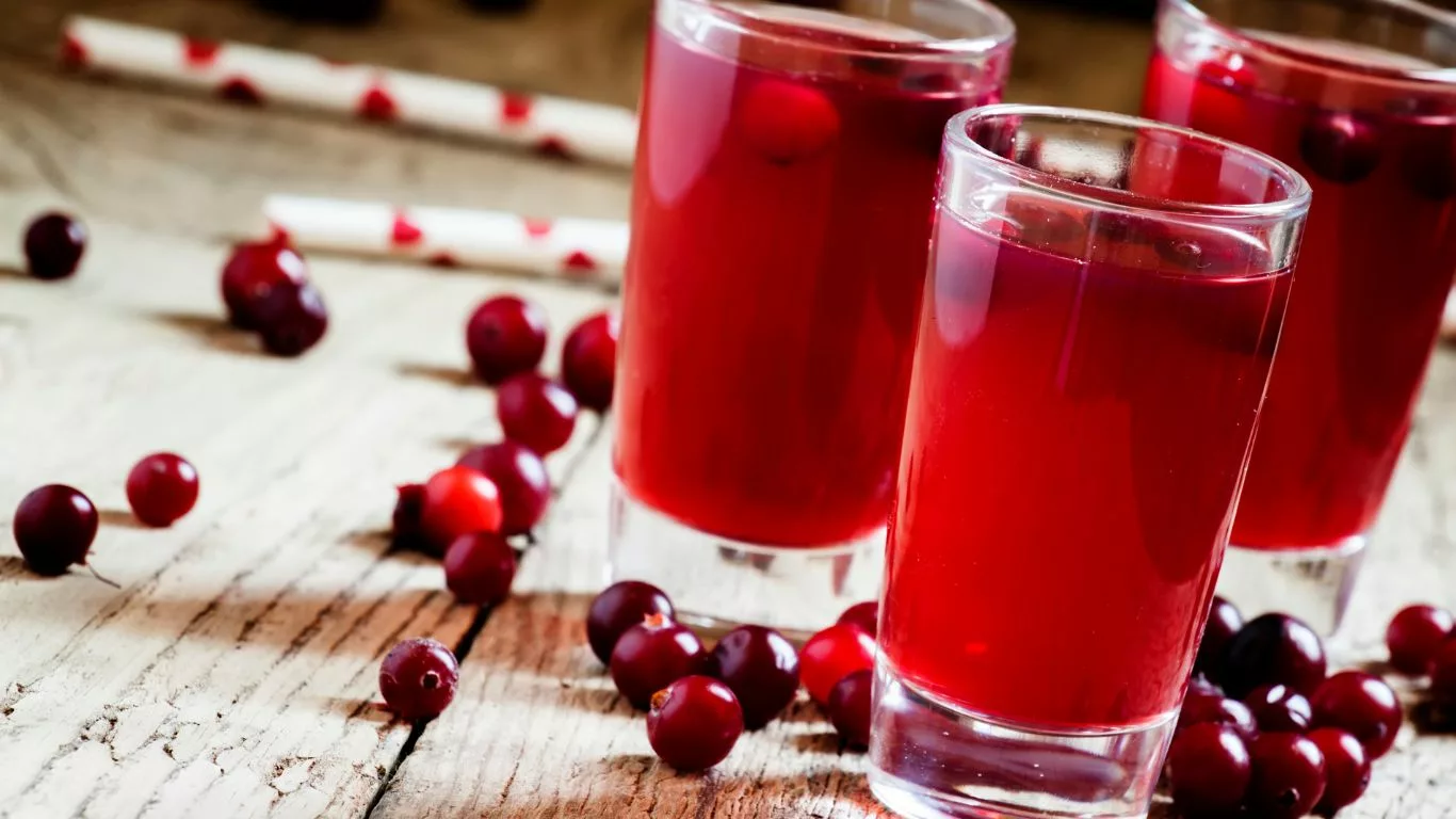Incorporating Cranberry Juice for Acid Reflux into Your Routine