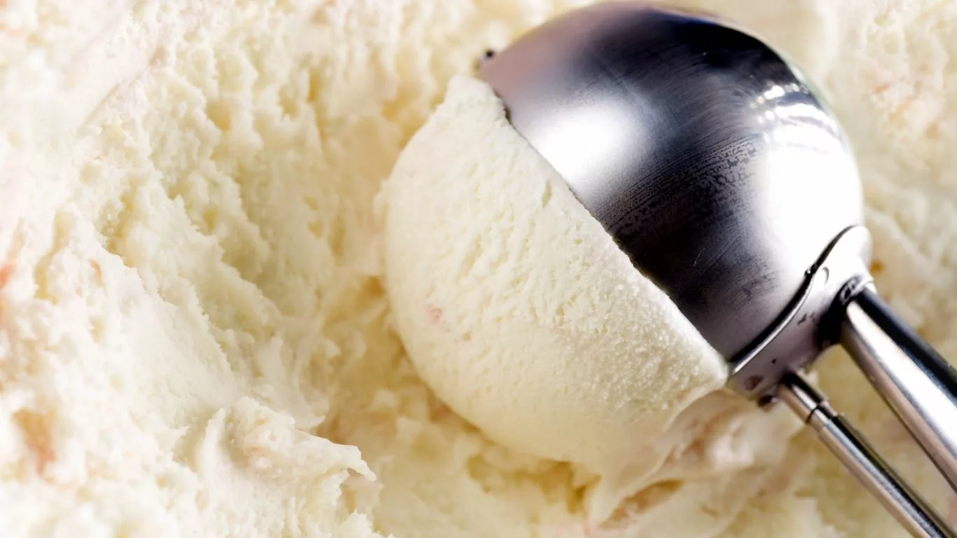 Incorporating Vanilla Ice Cream into Your Acid Reflux Management Plan