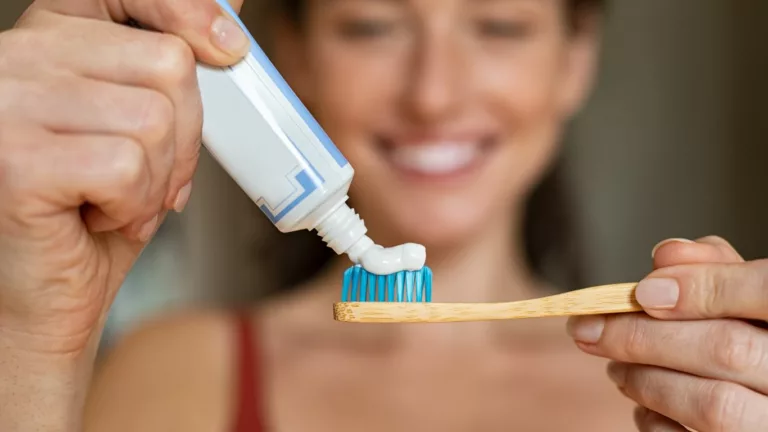 Toothpaste for Acid Reflux Patients – Relief with Every Brush