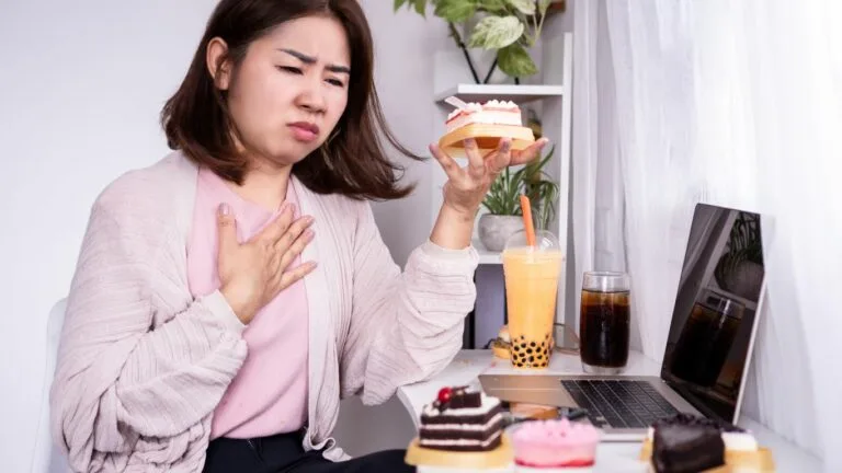 10 Surprising Things That Worsen Acid Reflux You Must Avoid