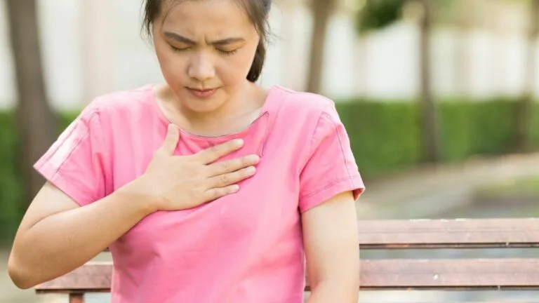 "Effective Tips to Manage Acid Reflux After Eating Fast and Stay Comfortable"