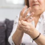 Can cold weather worsen rheumatoid arthritis symptoms?