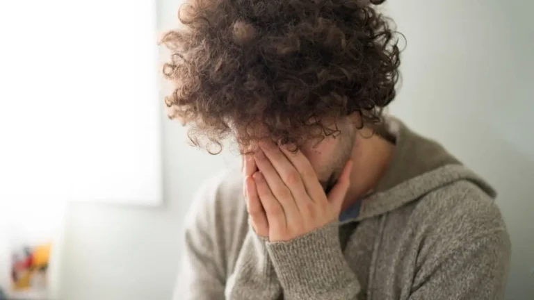 How To Reframe Anxious Thoughts And Regain Control Over Your Mind