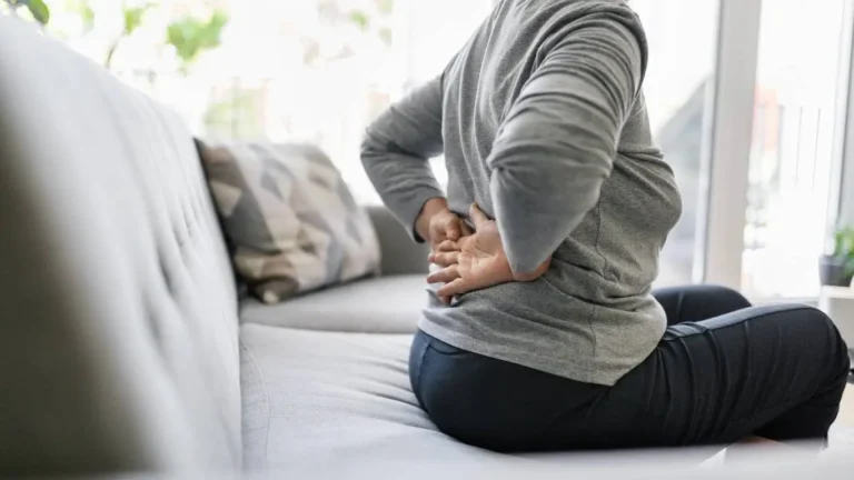 Why Lymph Drainage Massage Eases Back Swelling Fast