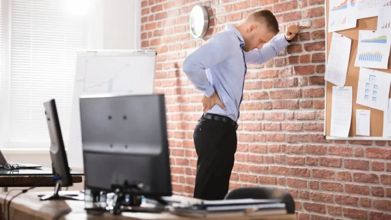 Wall Sits for Core and Spinal Endurance That Fix Back Pain Fast