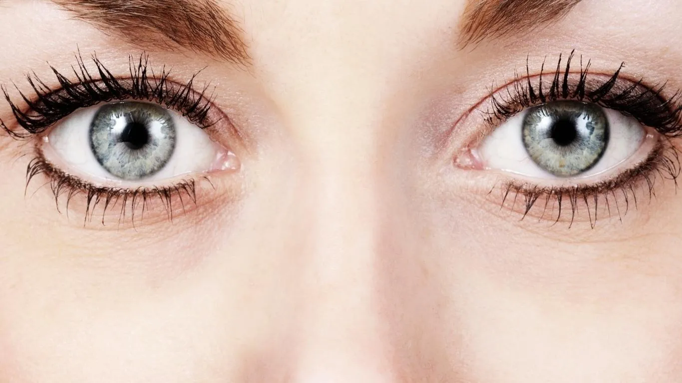 Laser treatment for persistent eye floaters