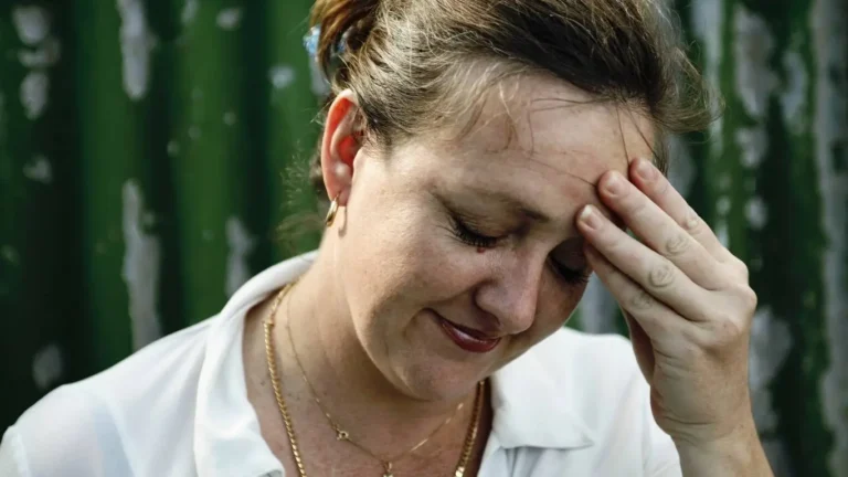 How Roadside Exhaust Fumes Can Trigger Debilitating Migraines