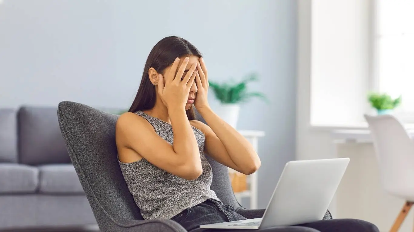 Sacroiliac joint pain flaring up from travel or office work